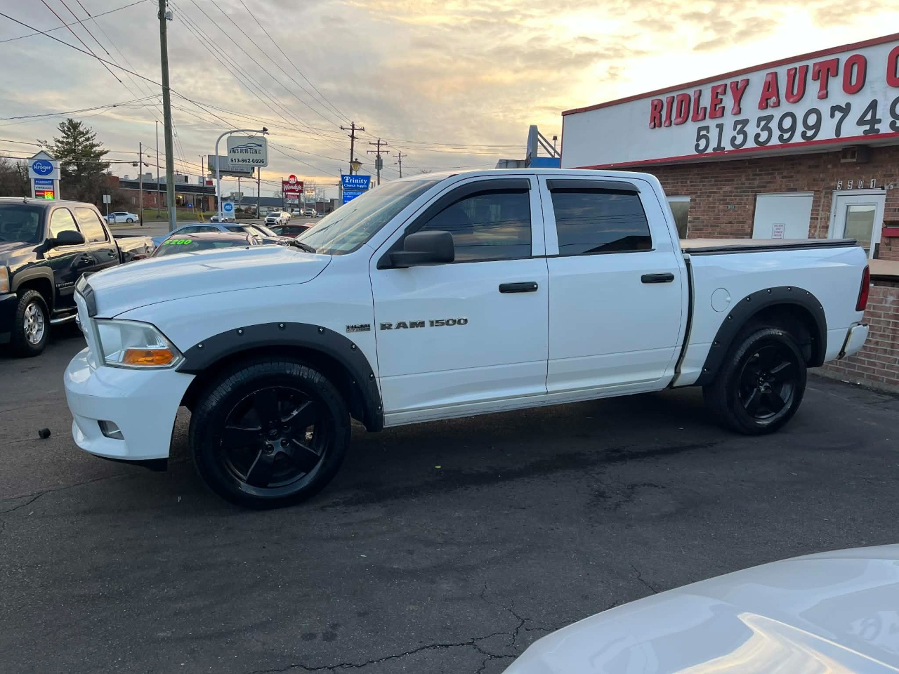 RAM 1500 ST Crew Cab 4WD 2012