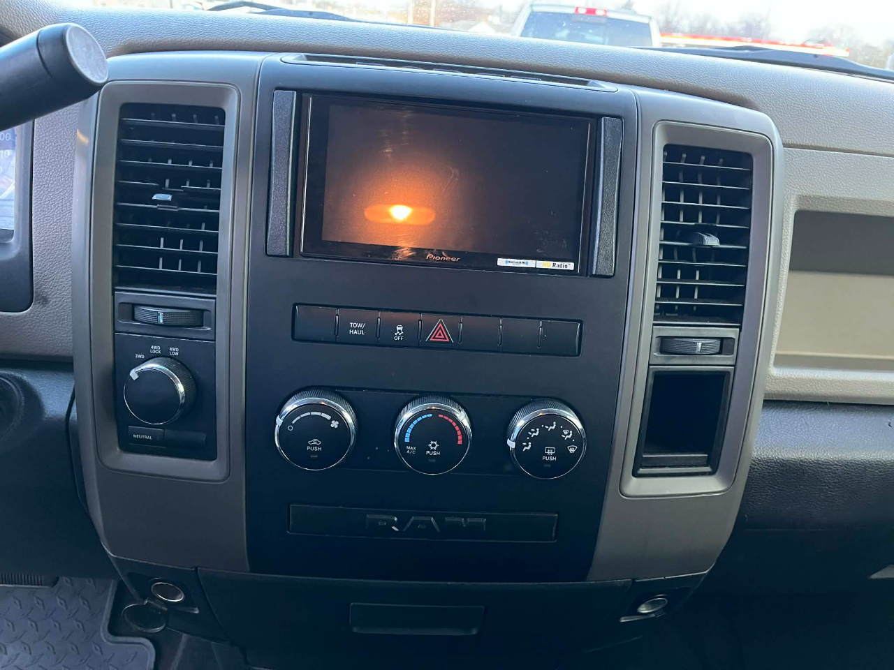 RAM 1500 ST Crew Cab 4WD 2012