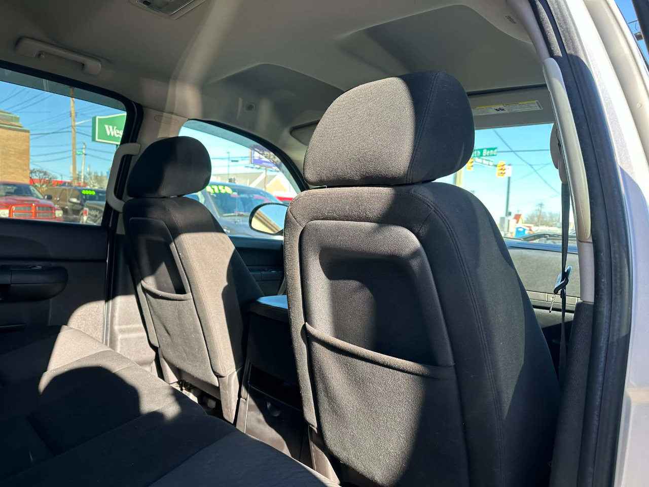 Chevrolet Silverado 1500 LT Crew Cab 4WD 2011