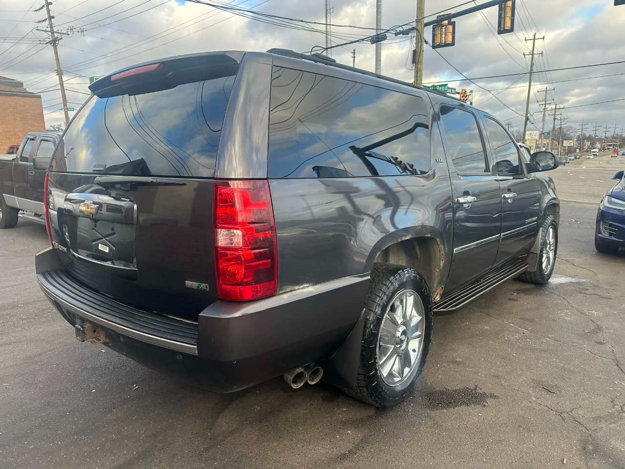 Chevrolet Suburban LTZ 1500 4WD 2010