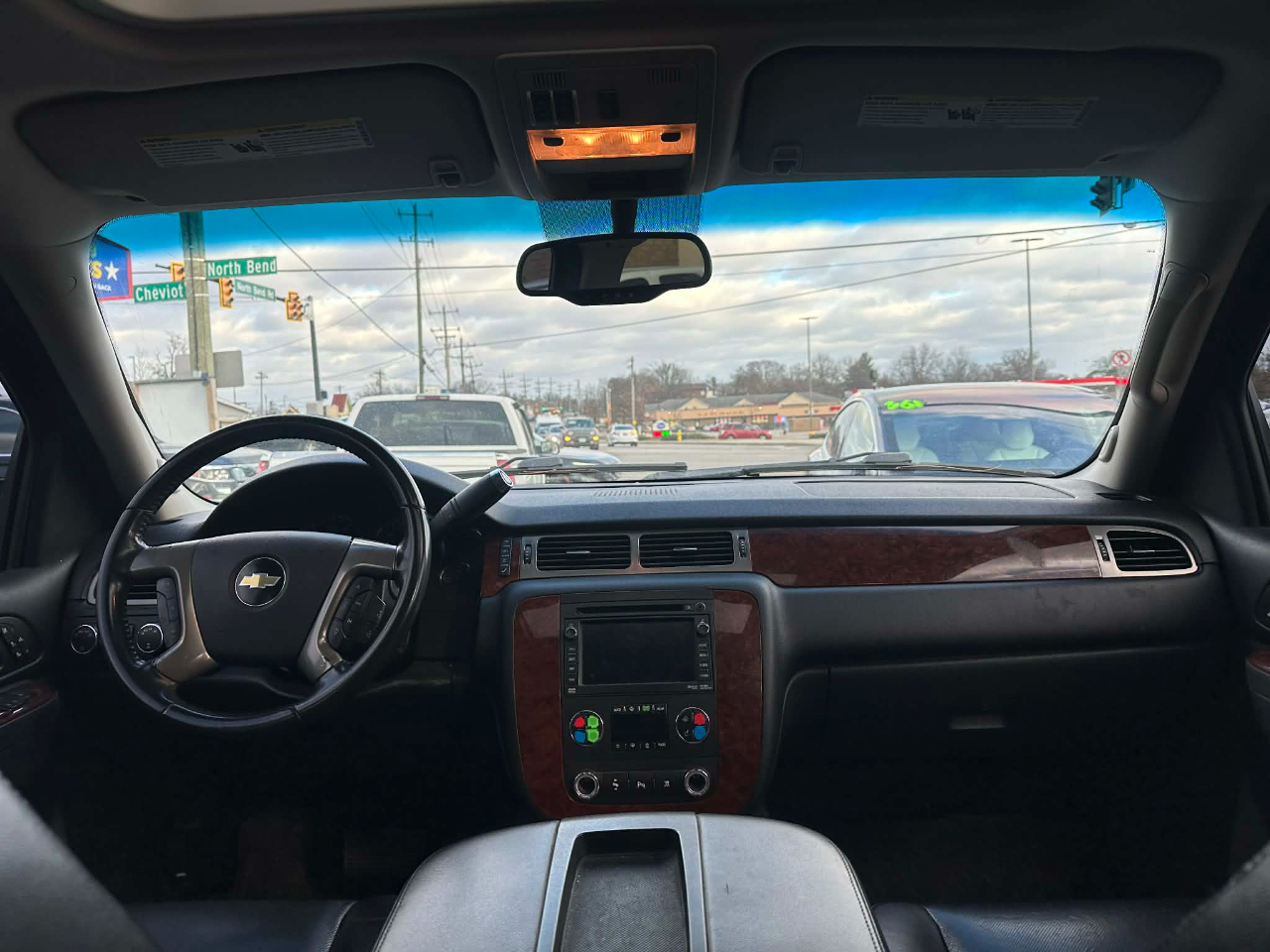 Chevrolet Suburban LTZ 1500 4WD 2010