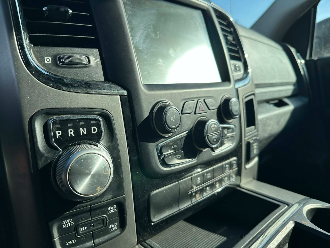 RAM 1500 Sport Crew Cab LWB 4WD 2014