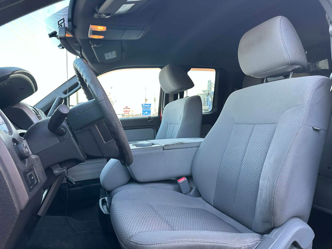 Ford F-150 XLT SuperCab 8-ft. Bed 4WD 2011