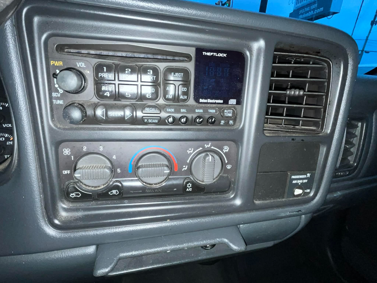 GMC Sierra 1500 2WD Crew Cab 143.5" SLE 2002