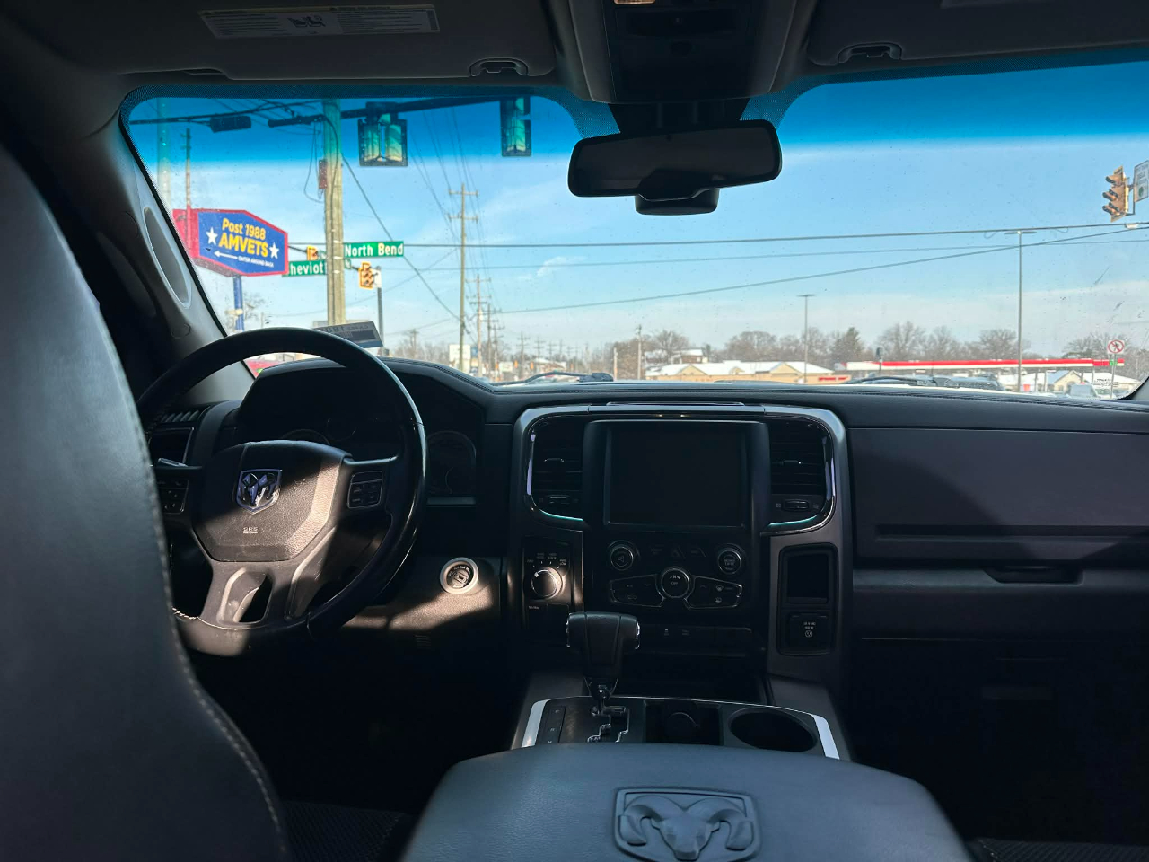 RAM 1500 4WD Crew Cab 140.5" Longhorn 2013