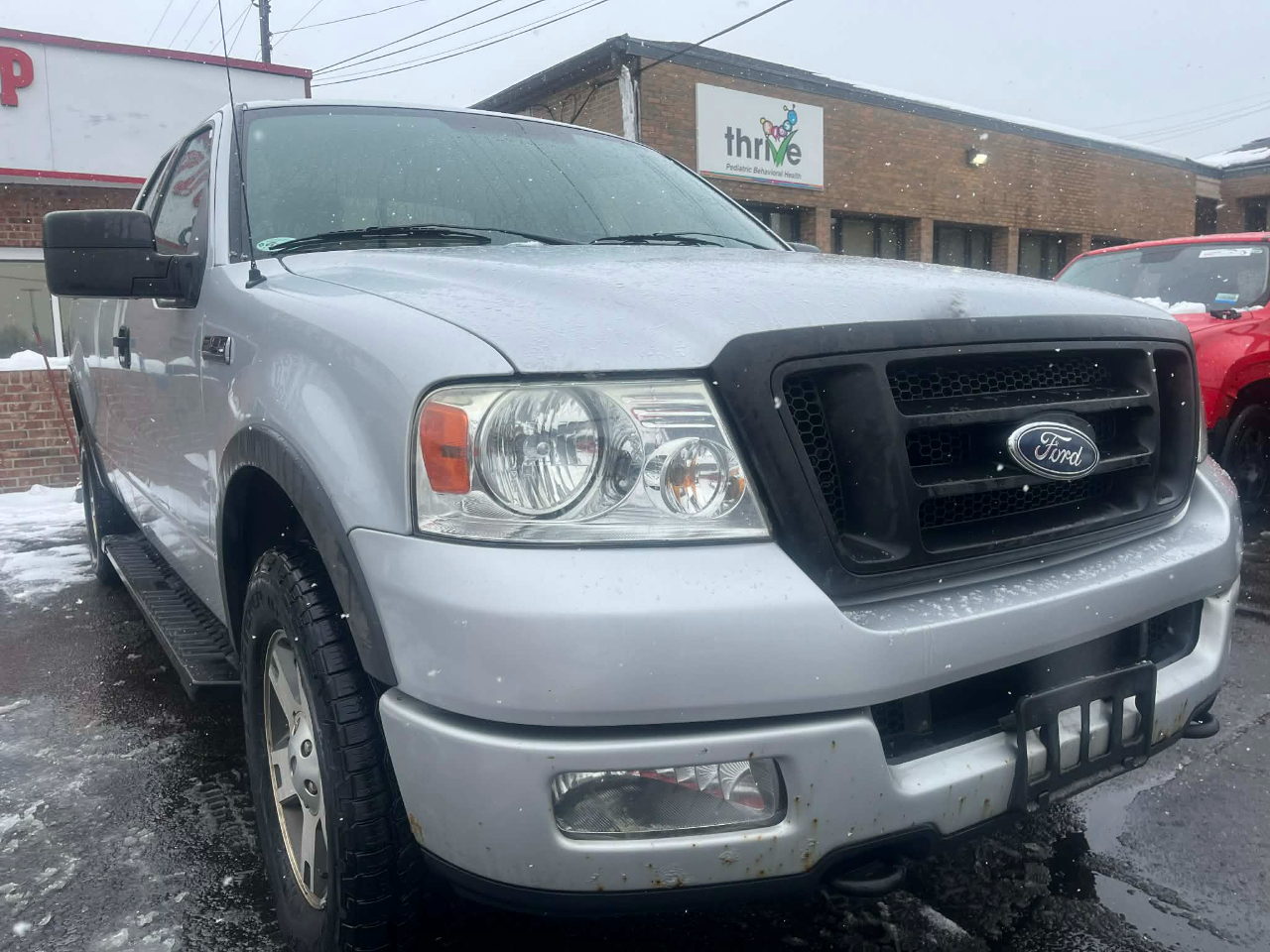 Ford F-150 4WD SuperCrew 139" XLT 2004