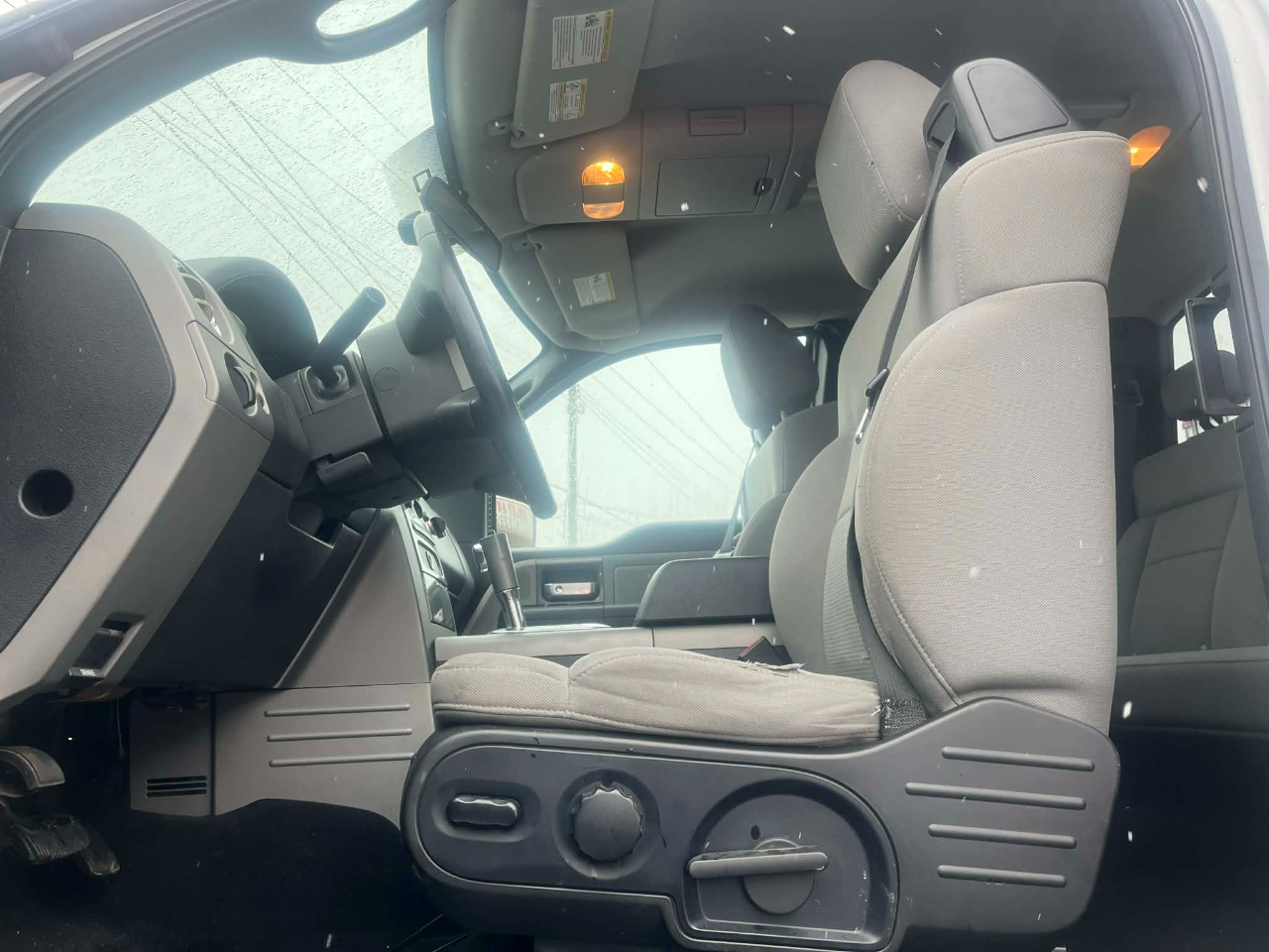 Ford F-150 4WD SuperCrew 139" XLT 2004