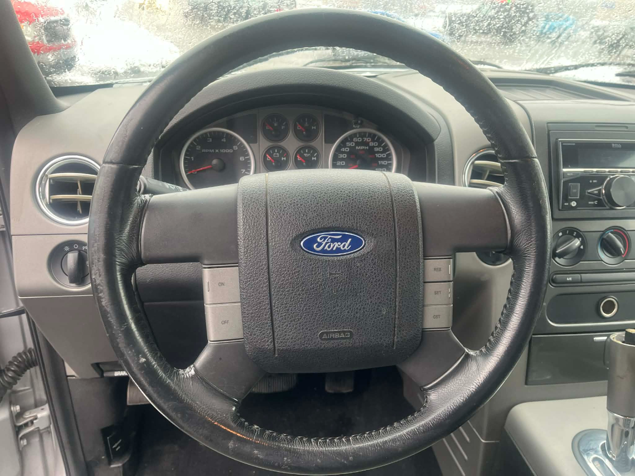 Ford F-150 4WD SuperCrew 139" XLT 2004