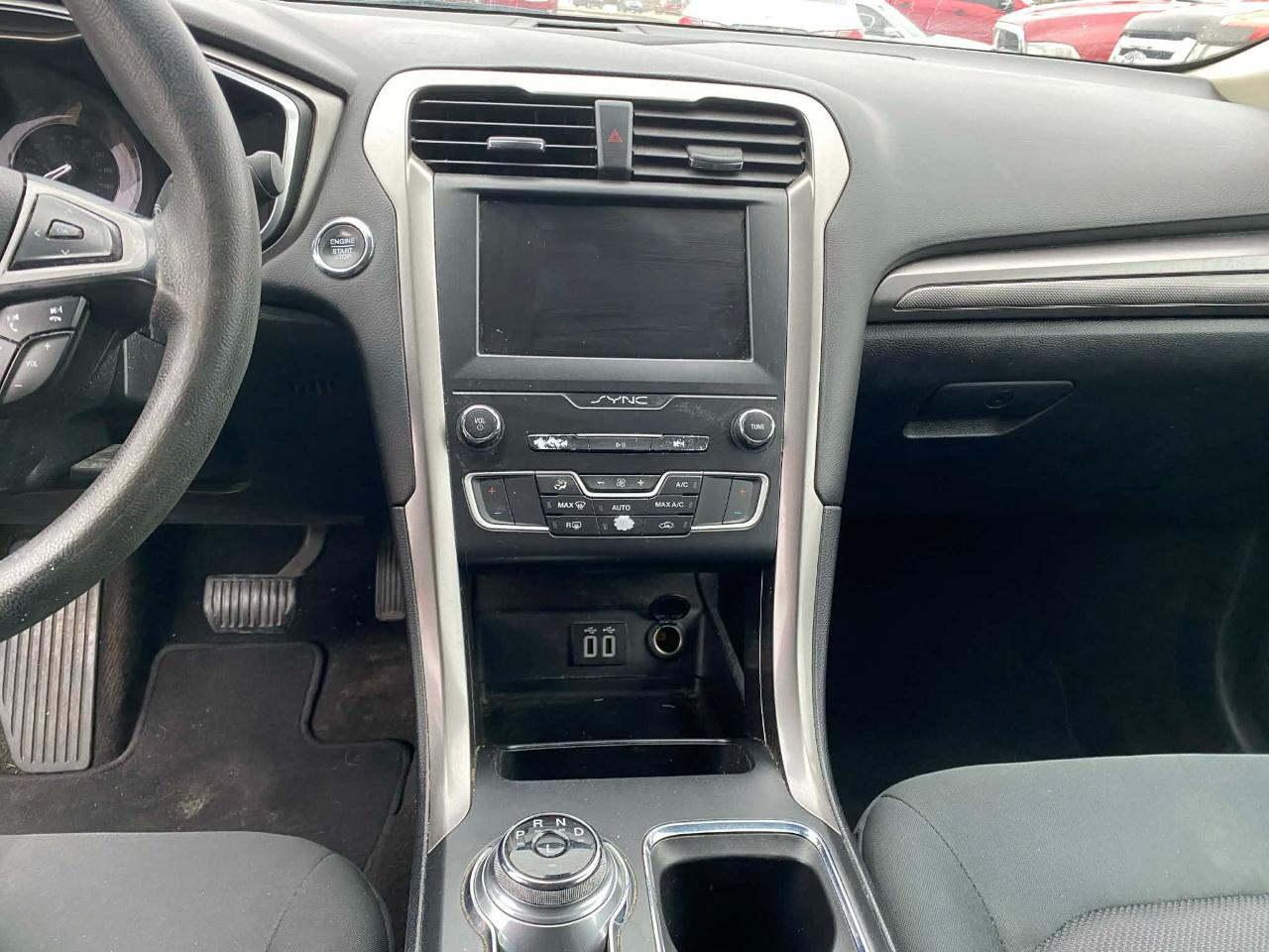 Ford Fusion Hybrid SE 2019