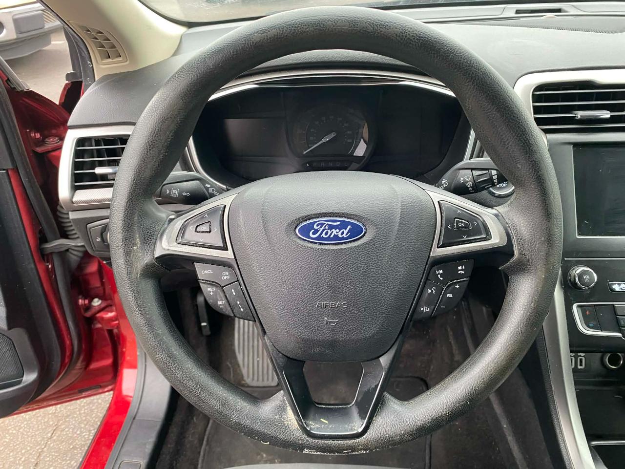 Ford Fusion Hybrid SE 2019