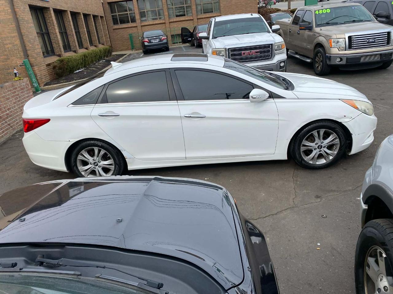 Hyundai Sonata Limited Auto 2011