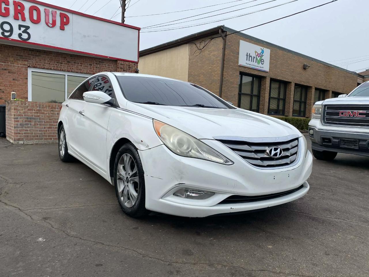 Hyundai Sonata Limited Auto 2011