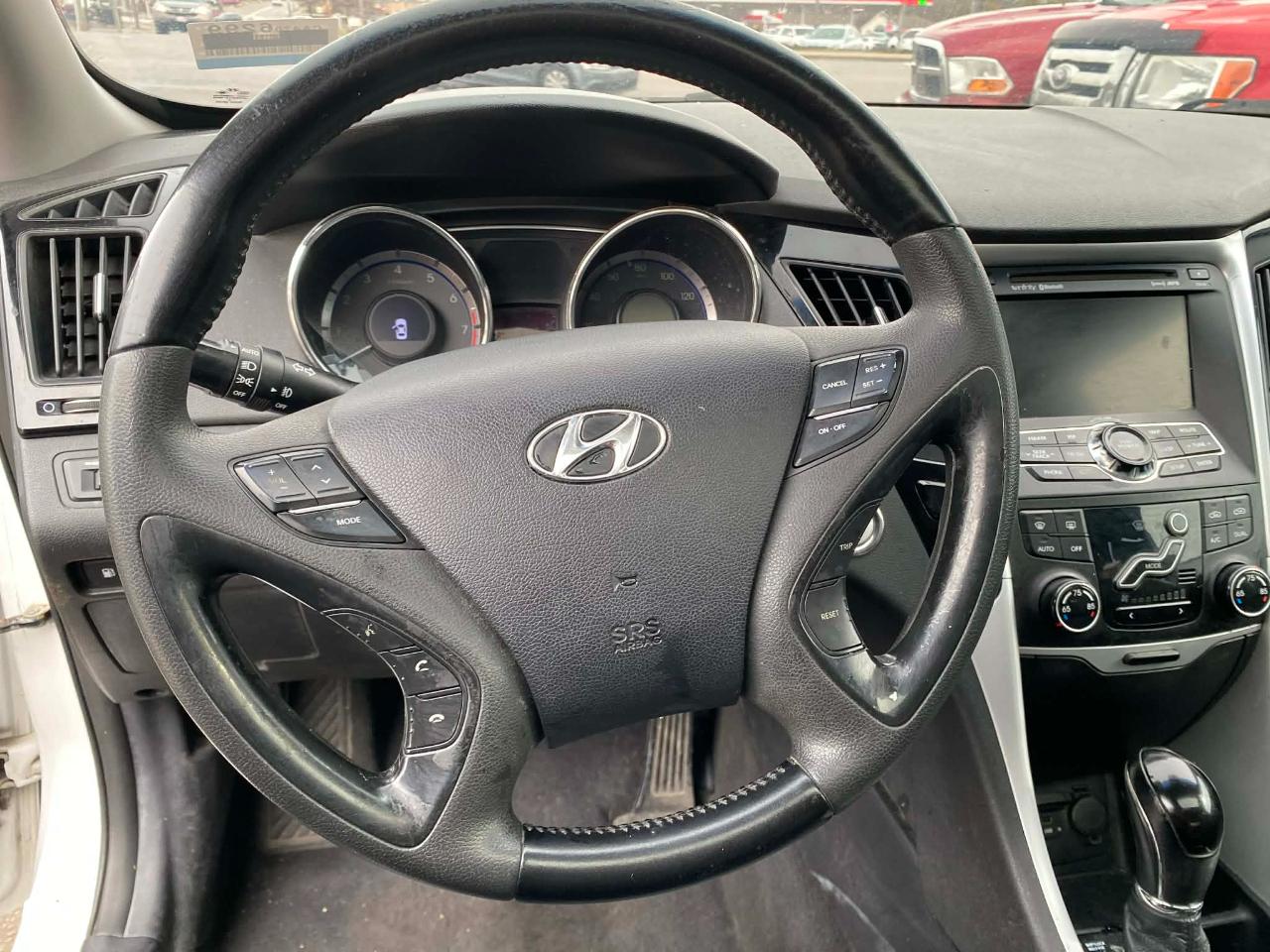 Hyundai Sonata Limited Auto 2011