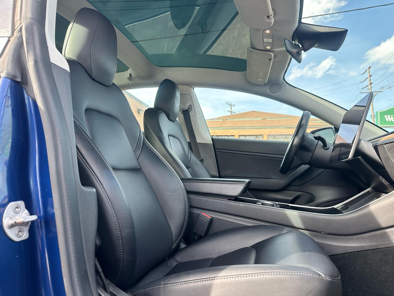 Tesla Model 3 Mid Range 2019