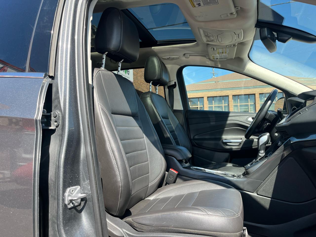 Ford Escape Titanium 4WD 2014