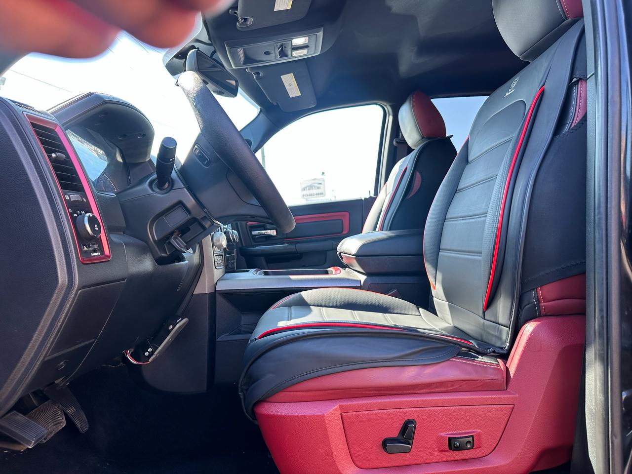 RAM 1500 Rebel Crew Cab SWB 4WD 2016