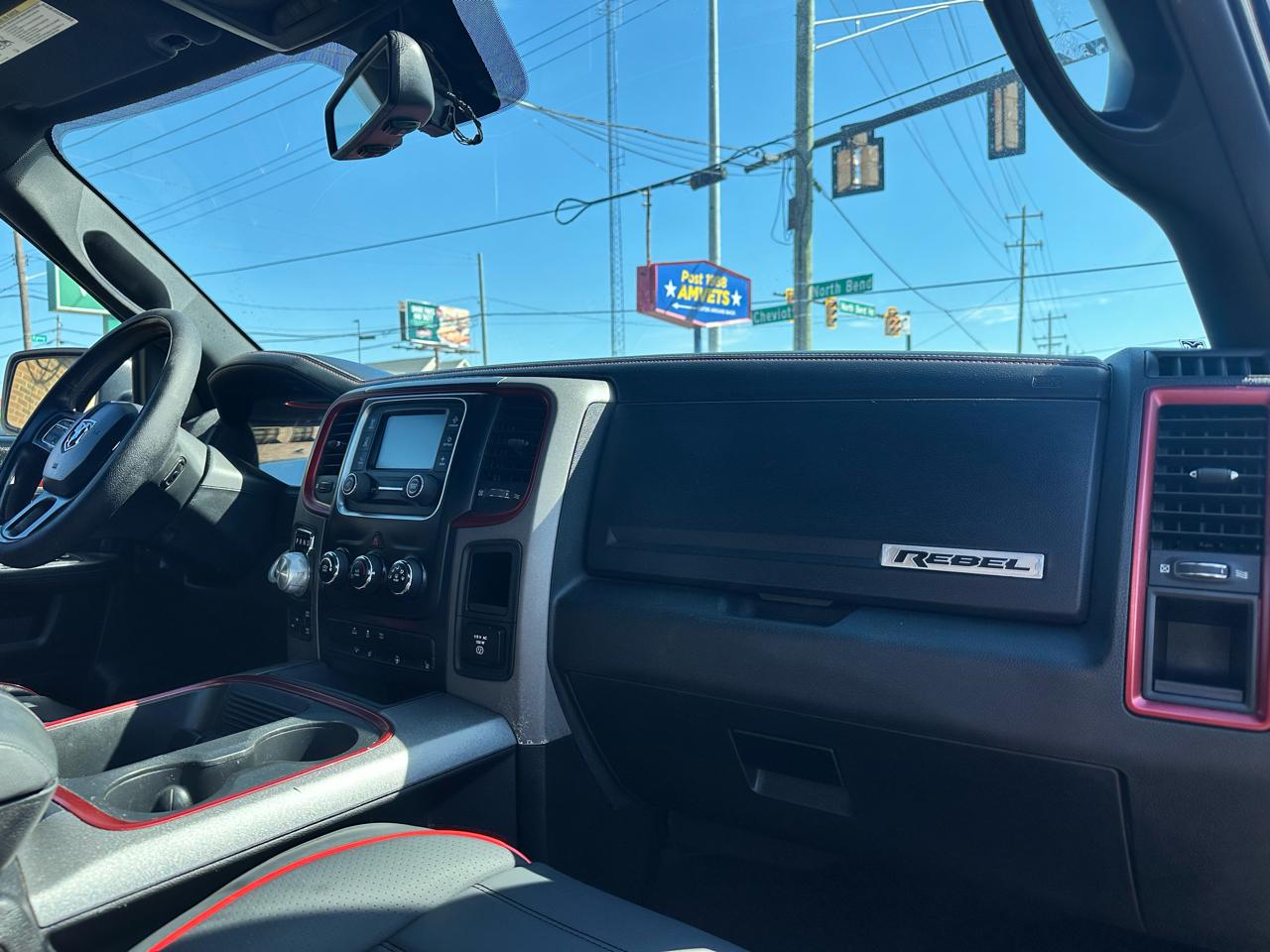 RAM 1500 Rebel Crew Cab SWB 4WD 2016