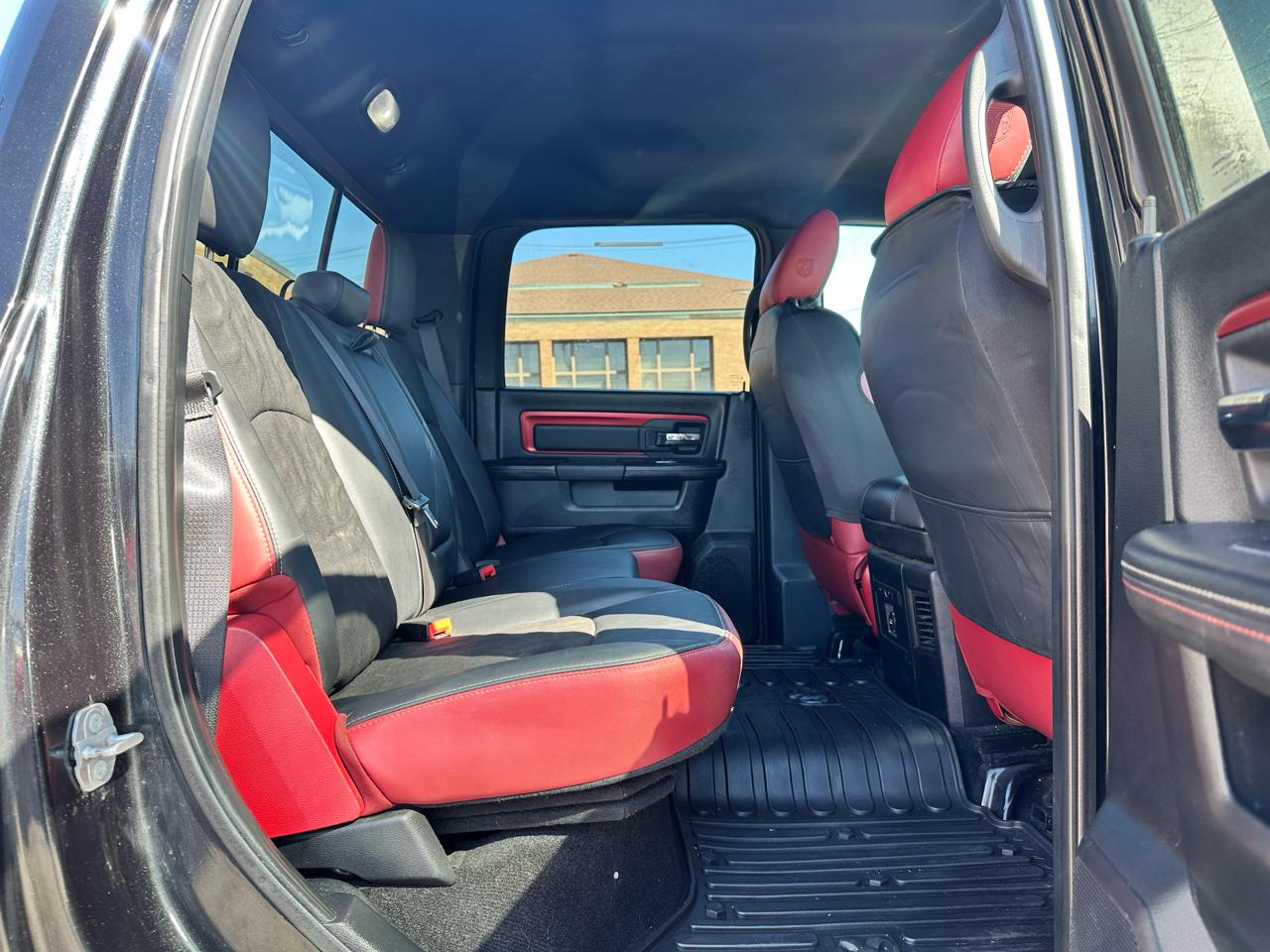 RAM 1500 Rebel Crew Cab SWB 4WD 2016