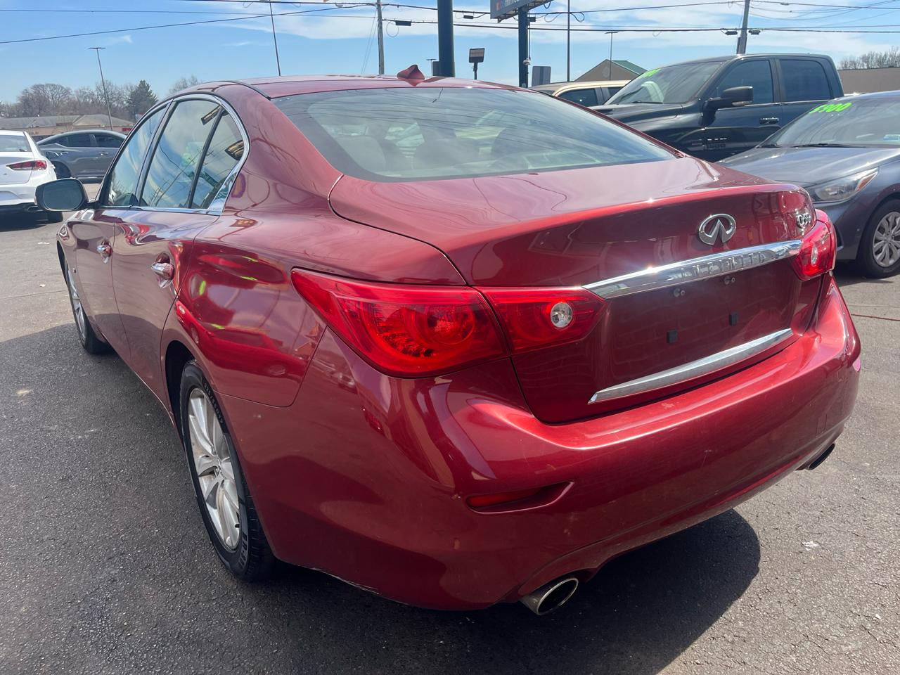 Infiniti Q50 Premium 2014