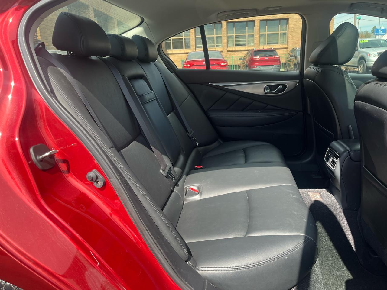 Infiniti Q50 Premium 2014