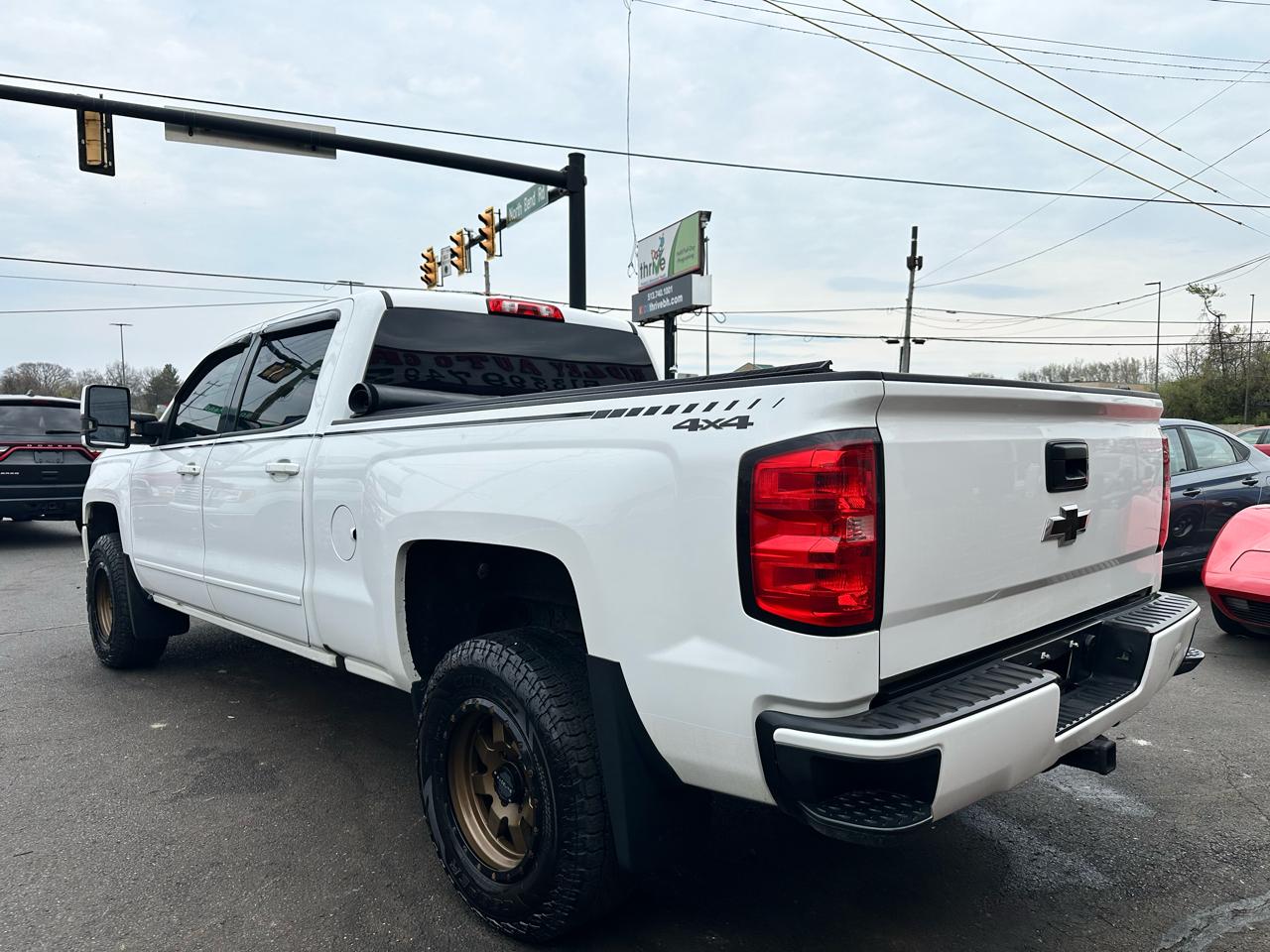 Chevrolet Silverado 1500 LT Crew Cab Long Box 4WD 2016