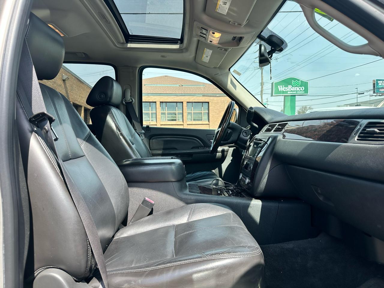 GMC Yukon Denali AWD 2007