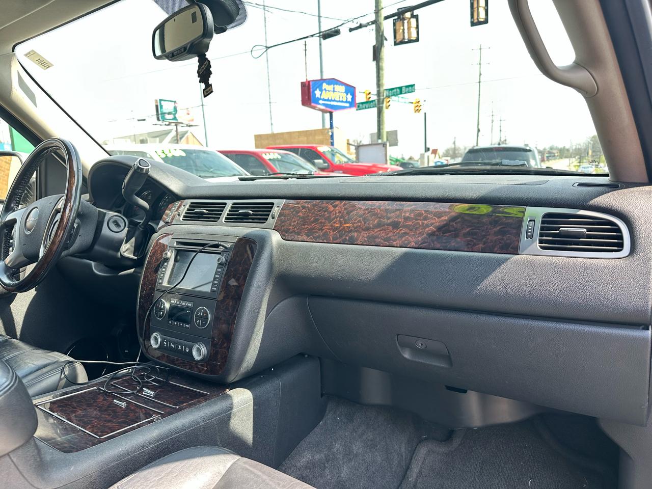 GMC Yukon Denali AWD 2007