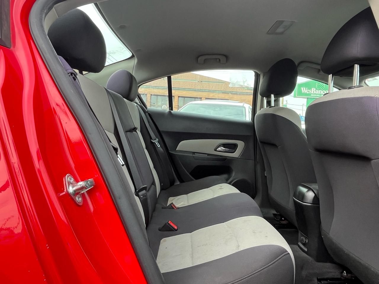 Chevrolet Cruze LS Auto 2014