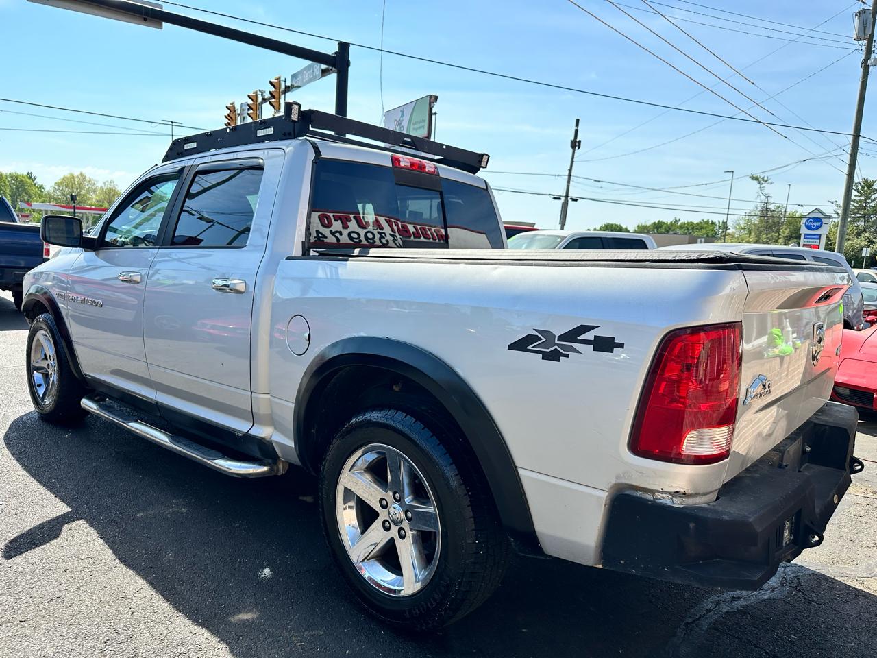 RAM 1500 SLT Crew Cab 4WD 2012