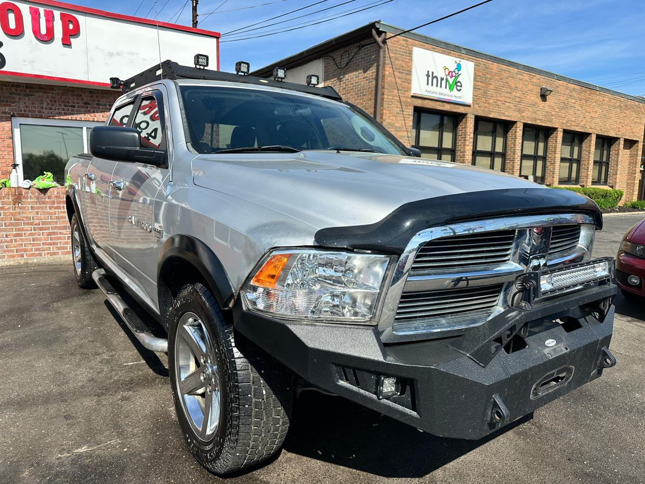 RAM 1500 SLT Crew Cab 4WD 2012
