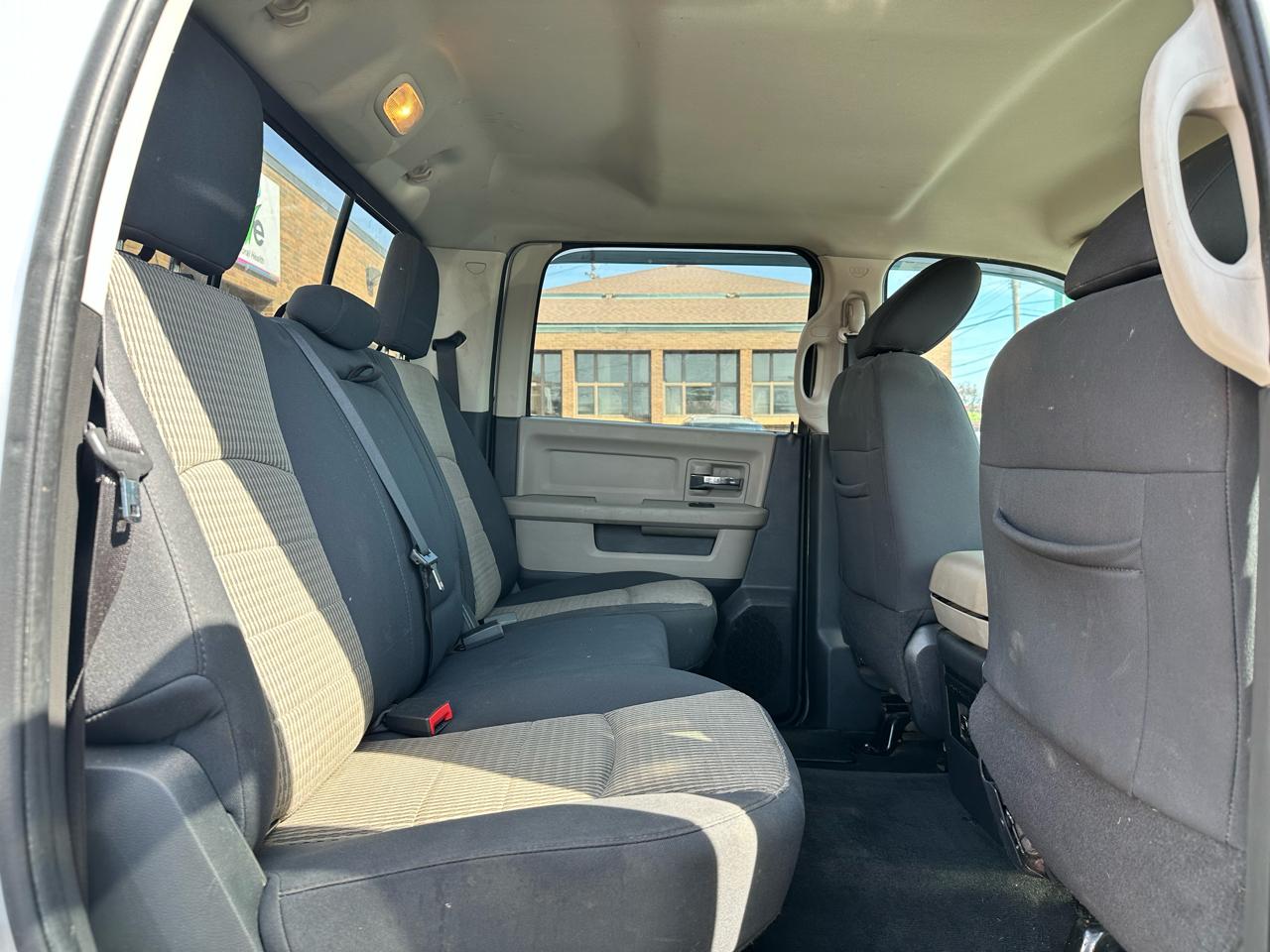 RAM 1500 SLT Crew Cab 4WD 2012