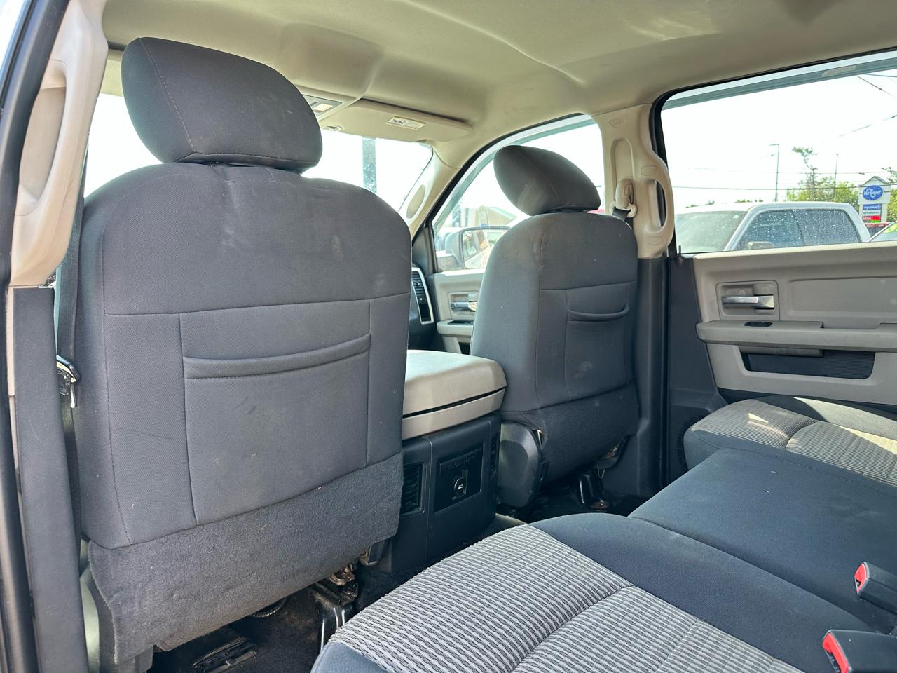 RAM 1500 SLT Crew Cab 4WD 2012