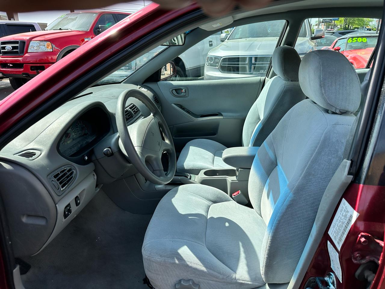 Mitsubishi Galant ES 2002