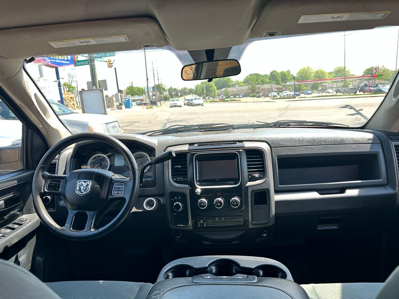 RAM 1500 Tradesman Crew Cab SWB 4WD 2014