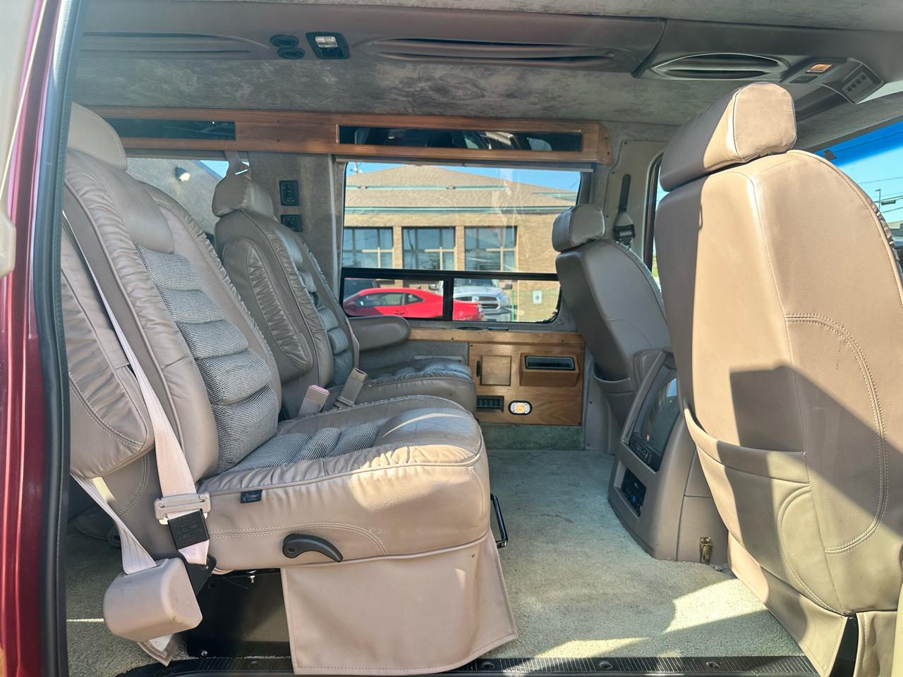 Ford Econoline E150 1999