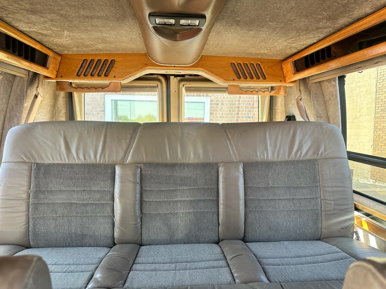 Ford Econoline E150 1999