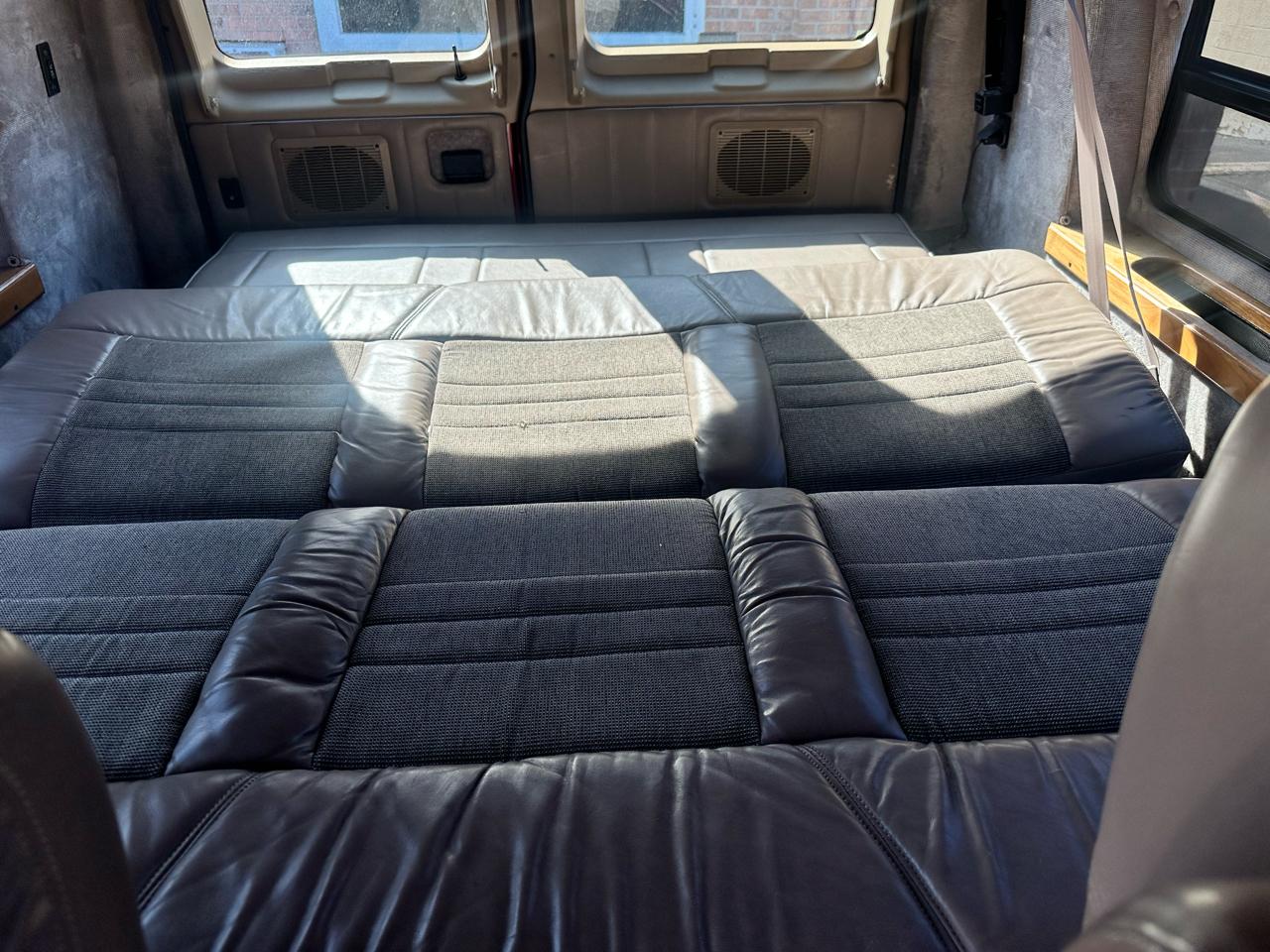 Ford Econoline E150 1999