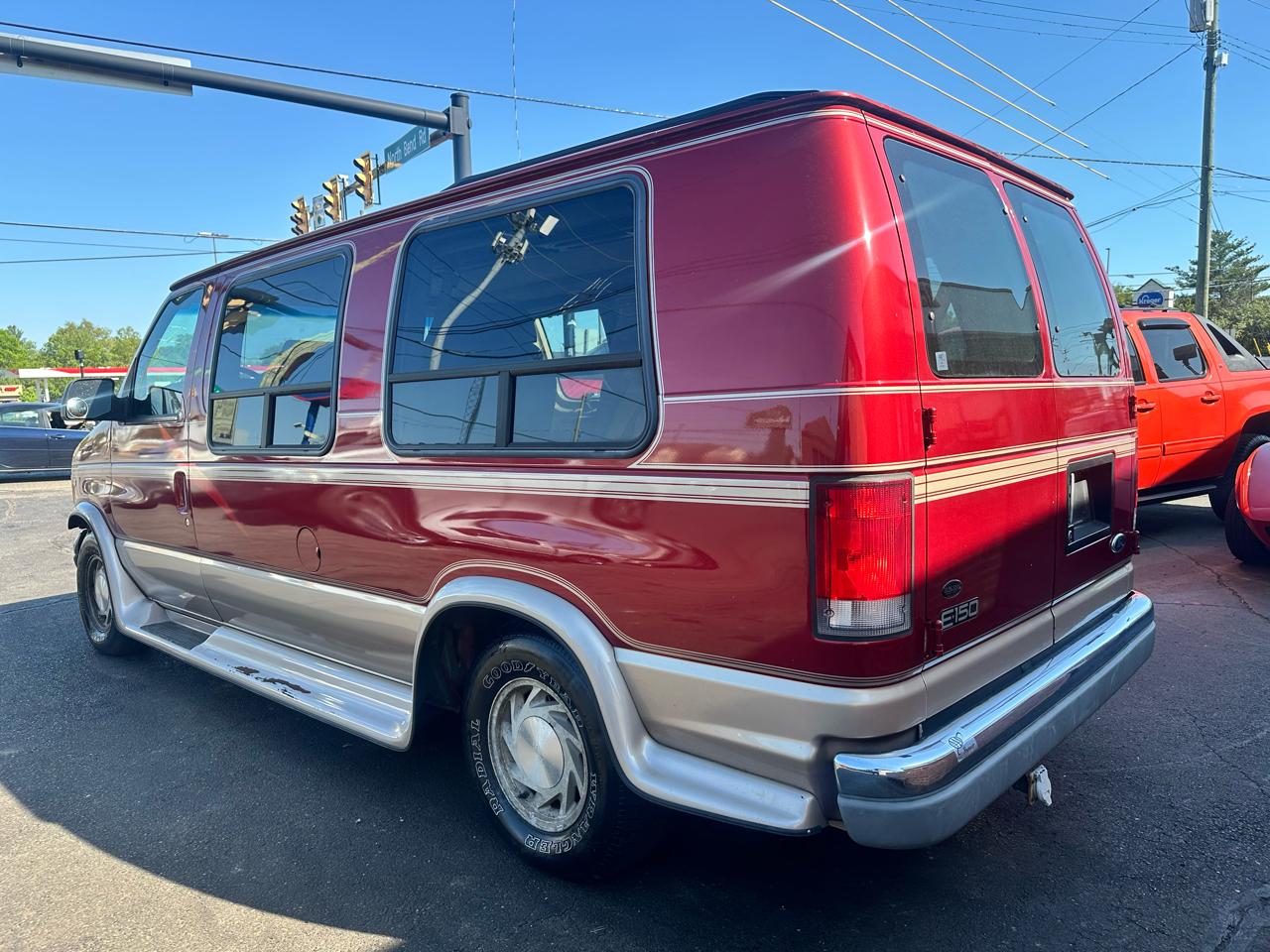 Ford Econoline E150 1999