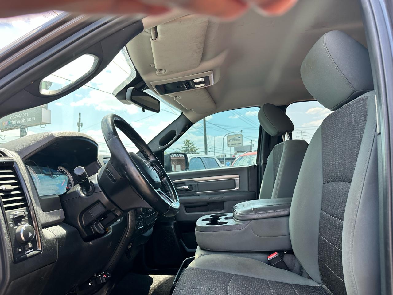 RAM 1500 SLT Crew Cab SWB 4WD 2014