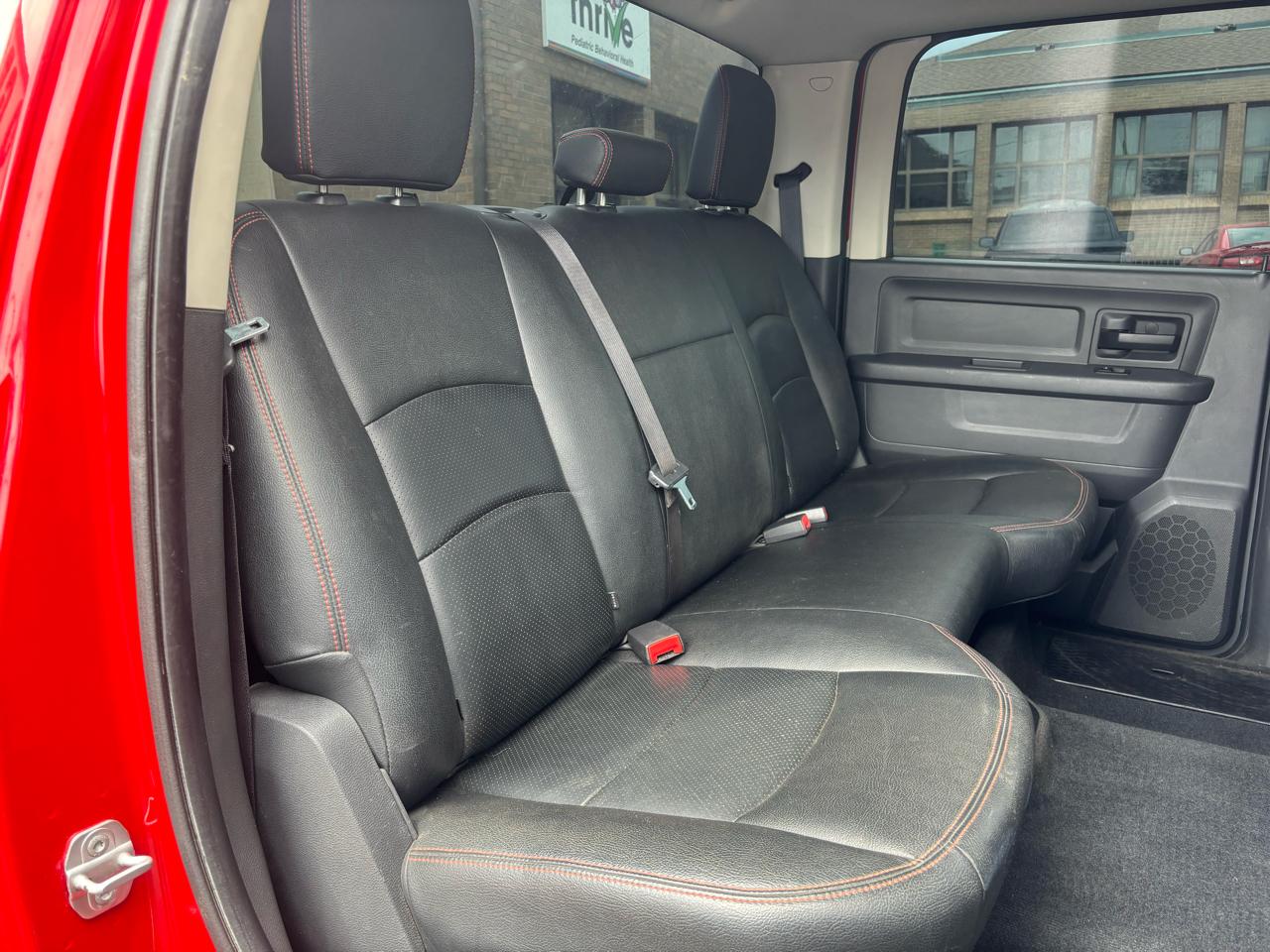 RAM 1500 ST Crew Cab 4WD 2012