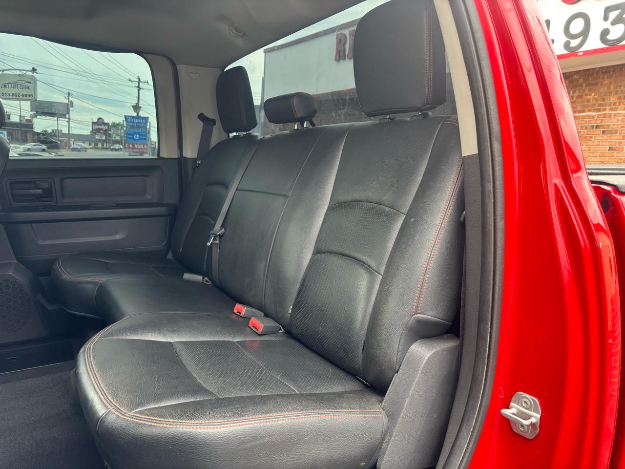 RAM 1500 ST Crew Cab 4WD 2012