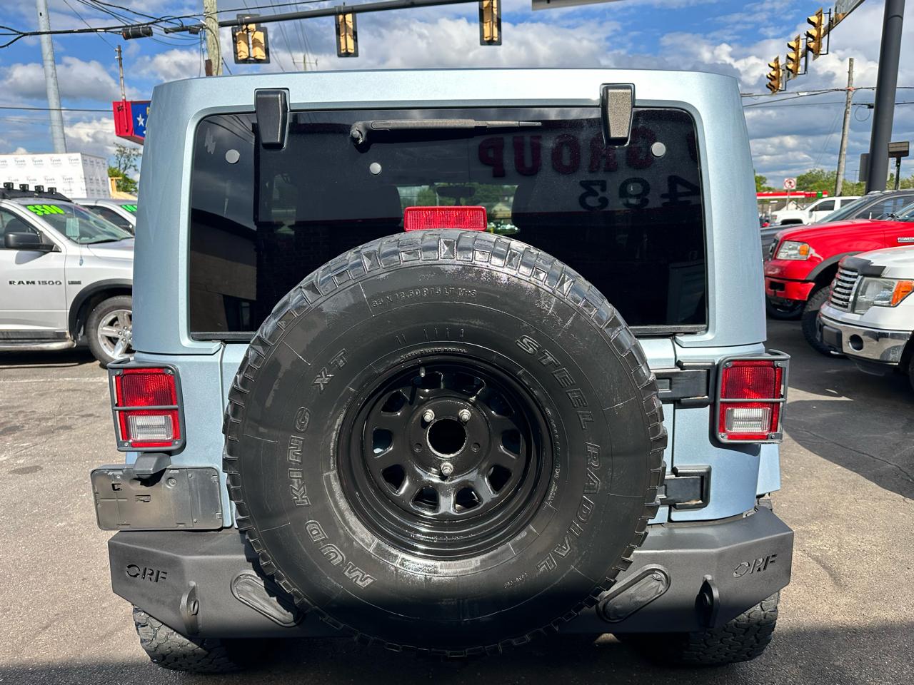 Jeep Wrangler Unlimited Sahara 4WD 2012