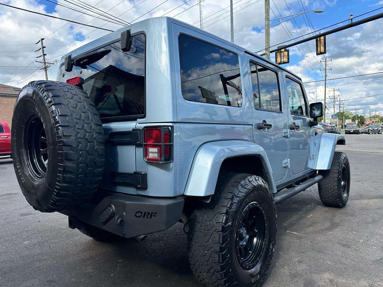 Jeep Wrangler Unlimited Sahara 4WD 2012