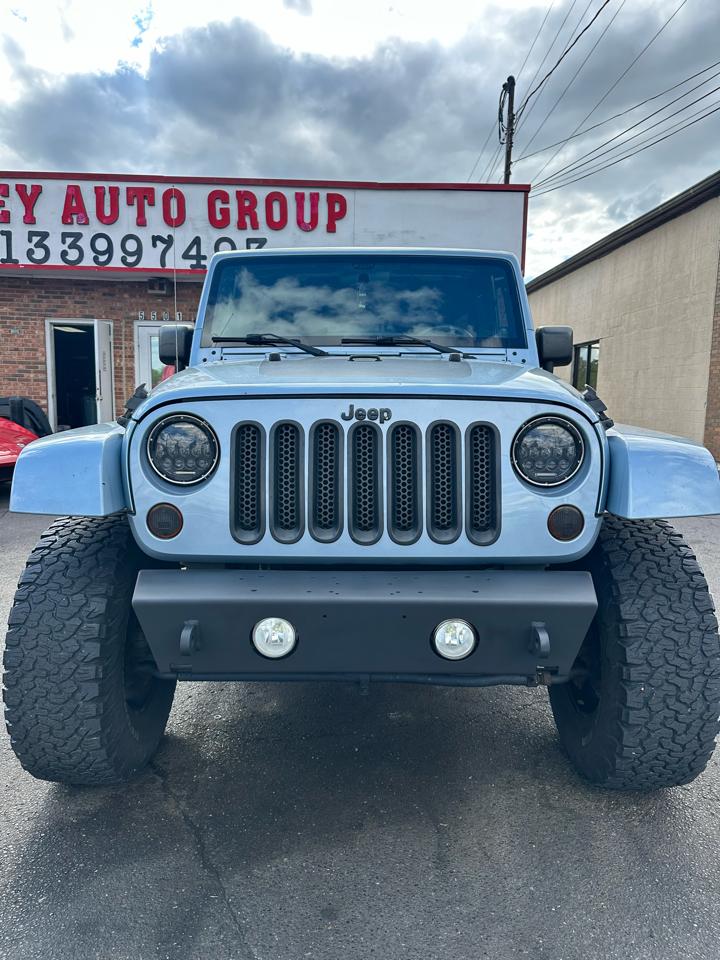 Jeep Wrangler Unlimited Sahara 4WD 2012