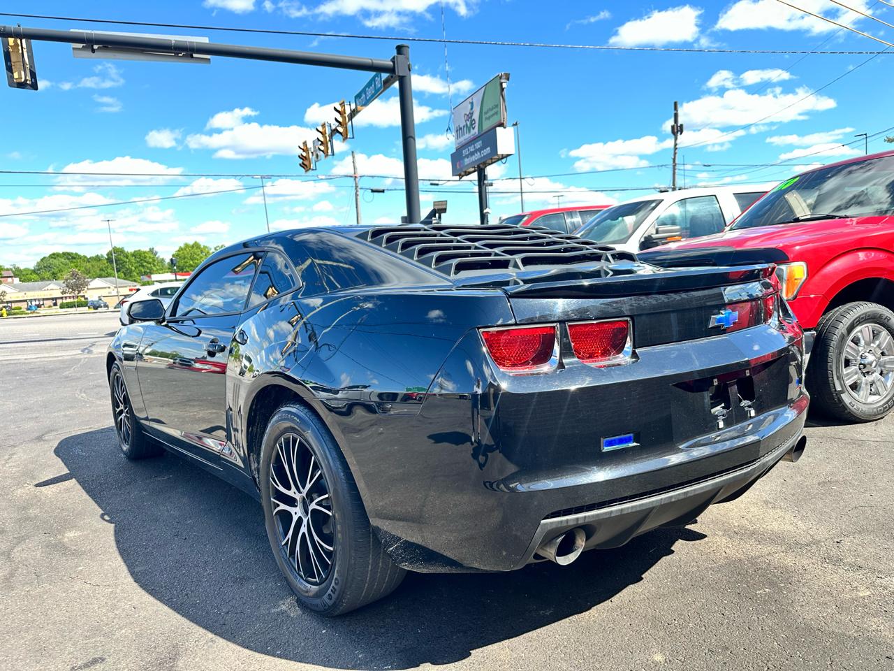 Chevrolet Camaro LS Coupe 2012