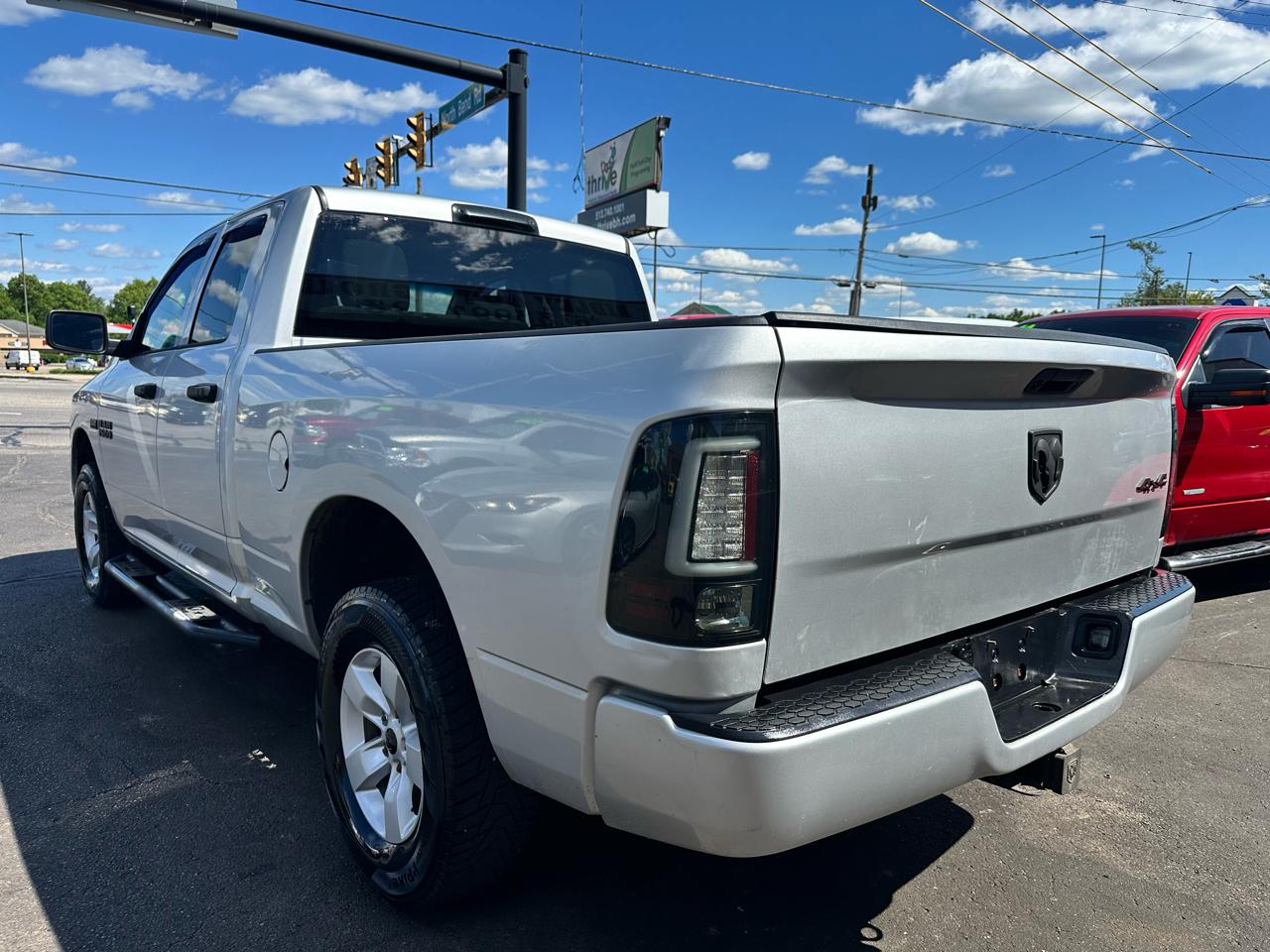 RAM 1500 Tradesman Quad Cab 4WD 2018