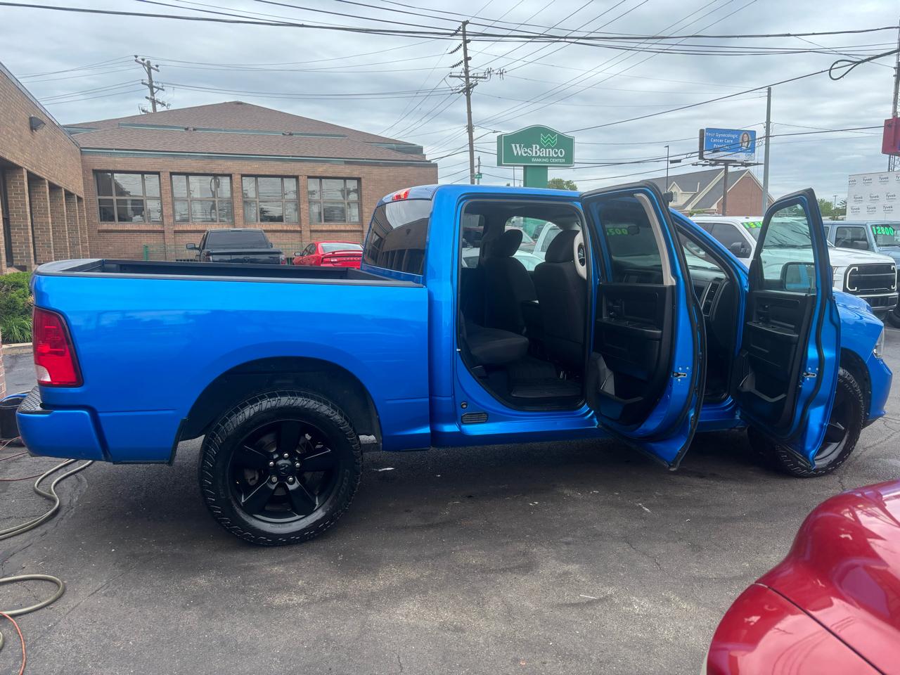 RAM 1500 Classic Tradesman Crew Cab SWB 4WD 2019