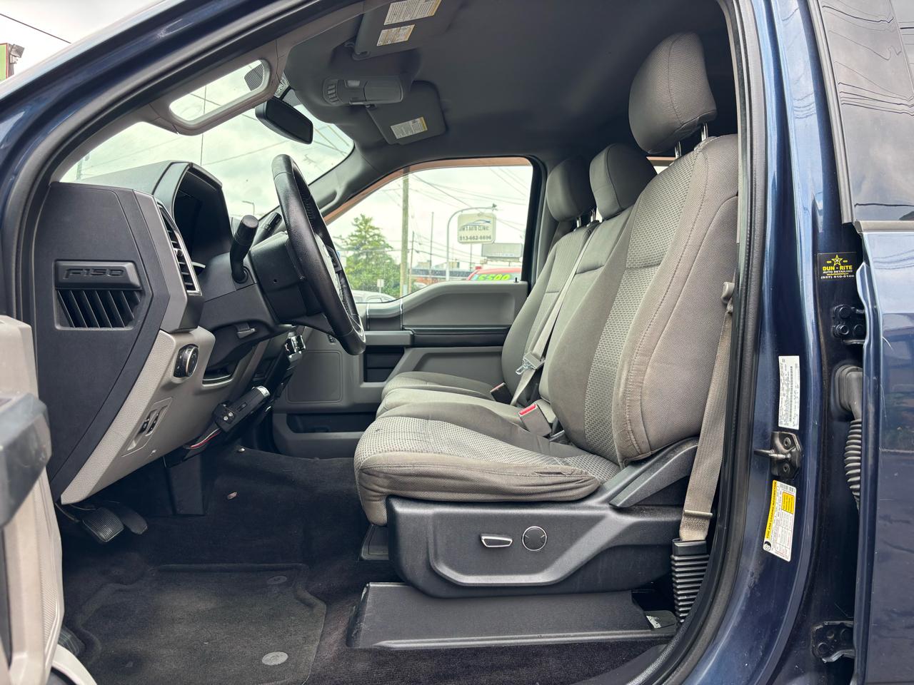 Ford F-150 Lariat SuperCrew 5.5-ft. Bed 4WD 2016