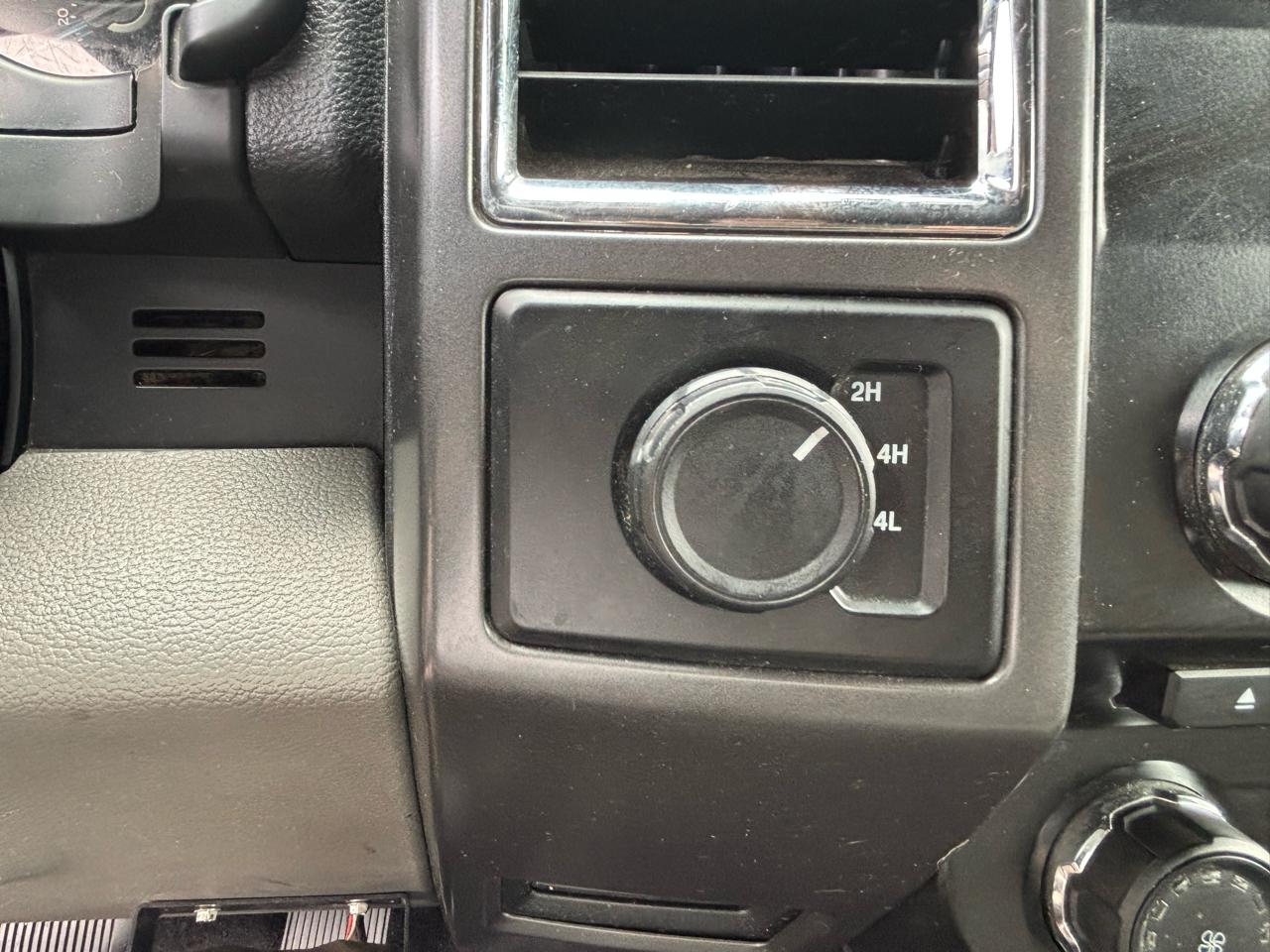 Ford F-150 Lariat SuperCrew 5.5-ft. Bed 4WD 2016