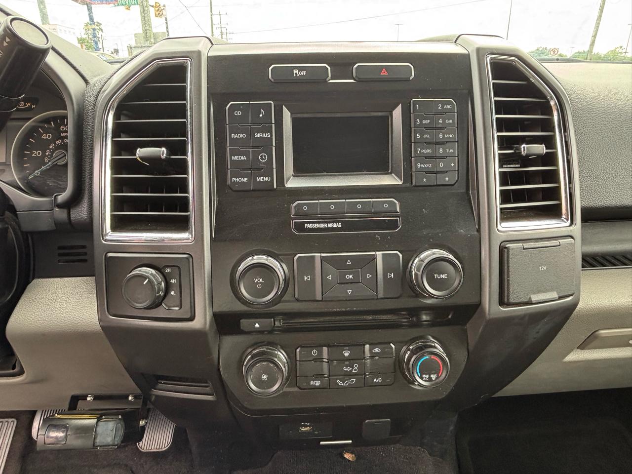 Ford F-150 Lariat SuperCrew 5.5-ft. Bed 4WD 2016